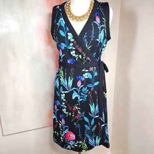 Tommy Hilfiger Size 10 Floral Wrap Dress